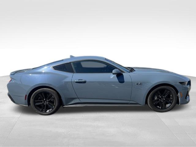 Used 2025 Ford Mustang GT RWD image 8