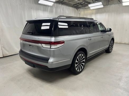 Used 2024 Lincoln Navigator L Reserve AWD/4WD image 4
