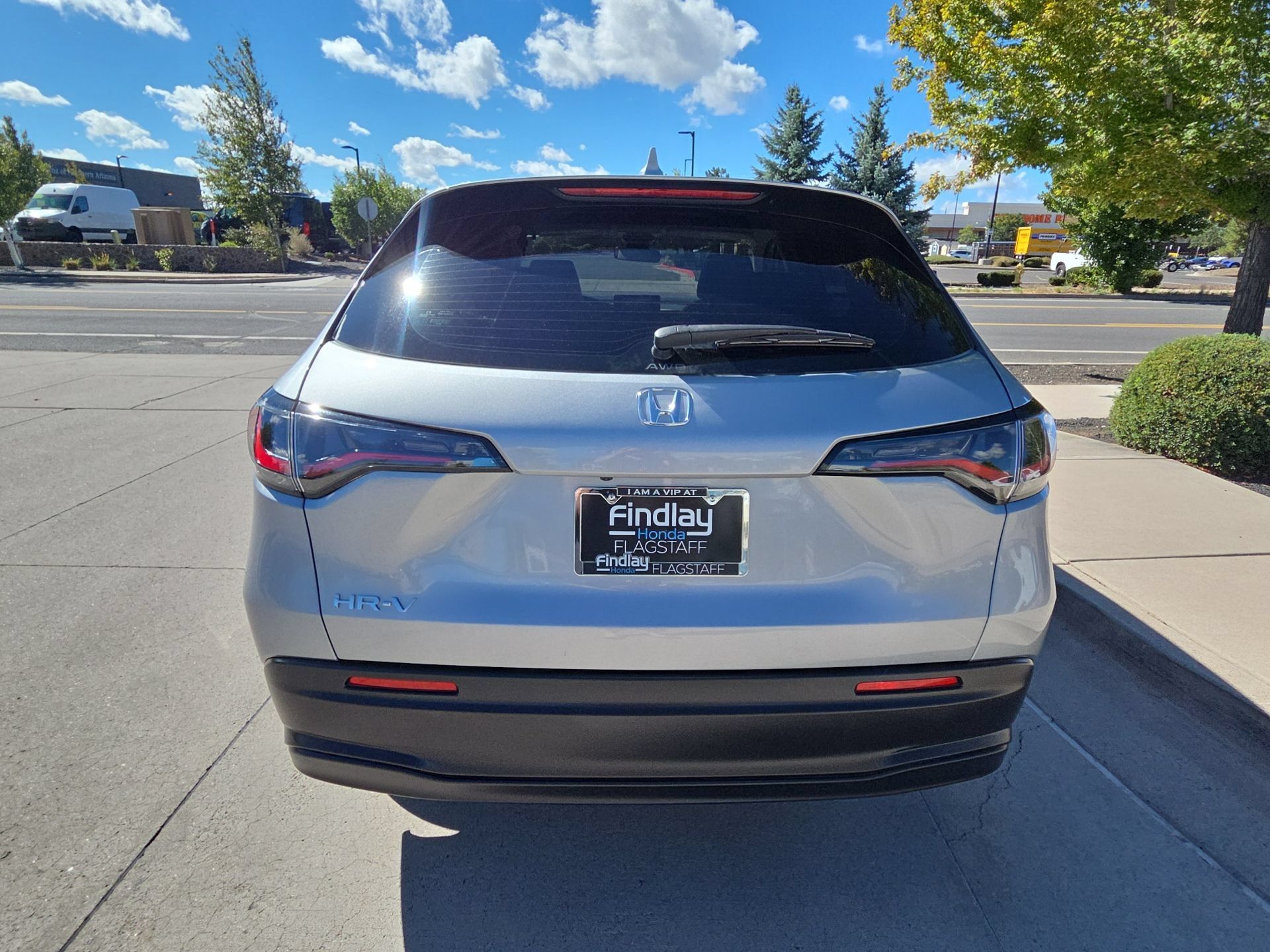 Used 2025 Honda HR-V LX image 6