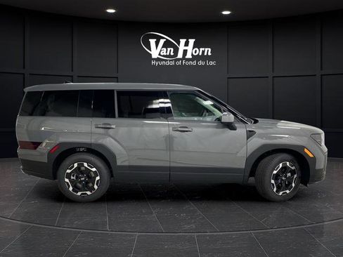 New 2026 Hyundai Santa Fe SE image 2