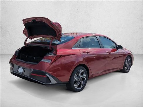 New 2026 Hyundai Elantra Limited image 2