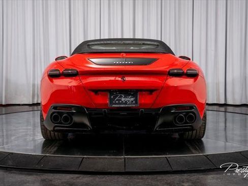Used 2024 Ferrari Roma Spider RWD image 17