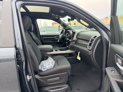 New 2026 RAM 1500 4x4 Crew Cab image 29