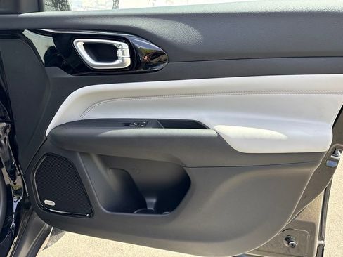 New 2026 Jeep Compass Limited AWD/4WD image 10