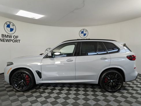 New 2026 BMW X5 xDrive40i w/ M Sport Package AWD/4WD image 9