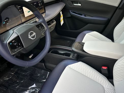 New 2026 Nissan Leaf Platinum+ image 12