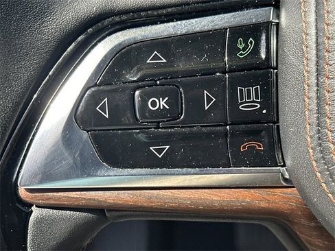 Used 2022 Jeep Grand Cherokee L Summit w/ Luxury Tech Group V image 56