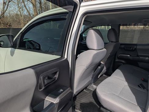Used 2021 Toyota Tacoma SR5 AWD/4WD image 20