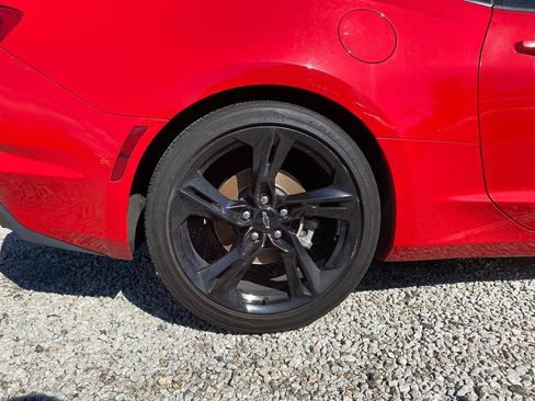 Used 2021 Chevrolet Camaro LT w/ Technology Package image 28