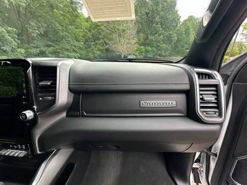 Used 2024 RAM 1500 Laramie AWD/4WD image 16