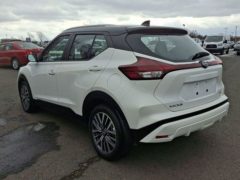 Certified 2024 Nissan Kicks SV image 4