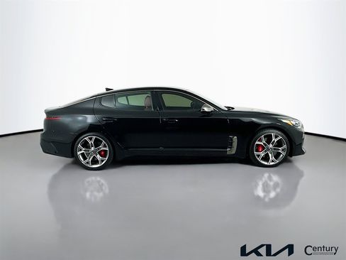 Used 2020 Kia Stinger GT image 4