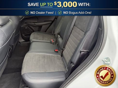 Used 2025 Mitsubishi Outlander SE AWD/4WD image 23