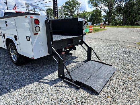 Used 2015 Chevrolet Silverado 3500 W/T image 16