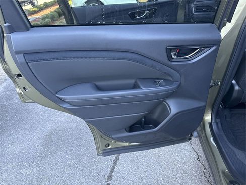 Used 2025 Subaru Forester Limited image 27