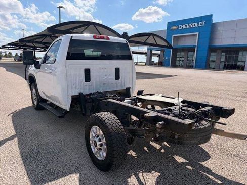 Used 2022 Chevrolet Silverado 2500 LT w/ Convenience Package AWD/4WD image 7
