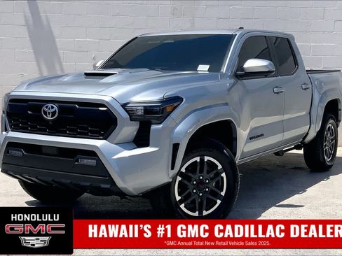 Used 2024 Toyota Tacoma TRD Sport AWD/4WD image 1