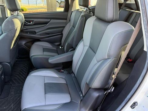 Used 2024 Subaru Ascent Onyx Edition image 13