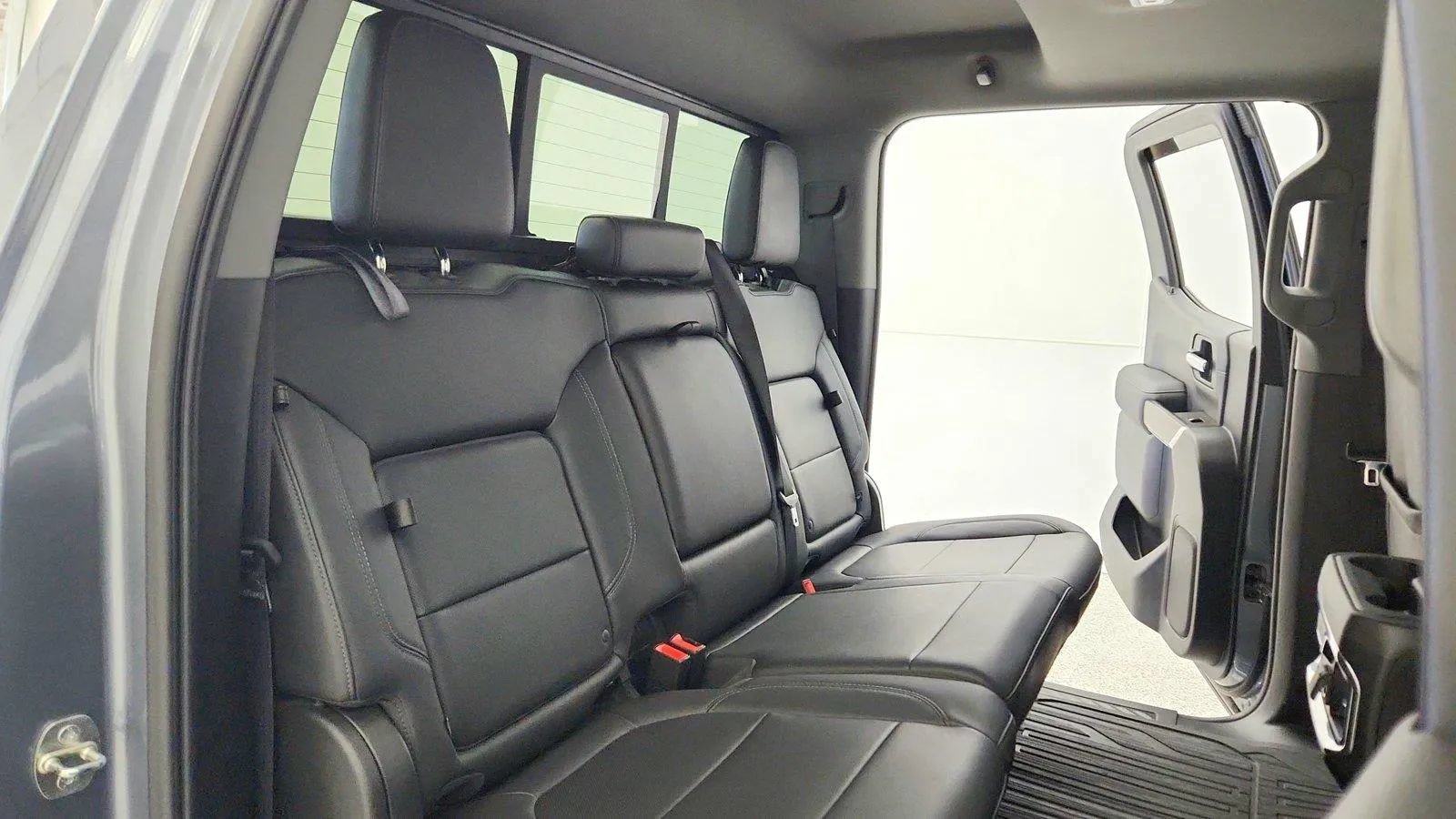 Used 2019 GMC Sierra 1500 SLT w/ SLT Premium Plus Package AWD/4WD image 34
