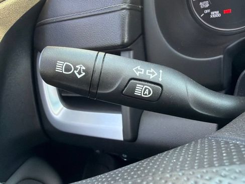 Used 2023 GMC Terrain SLE w/ Driver Convenience Package AWD/4WD image 18