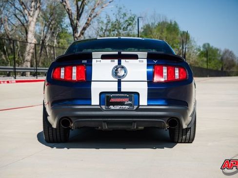 Used 2010 Ford Mustang Shelby GT500 RWD image 17
