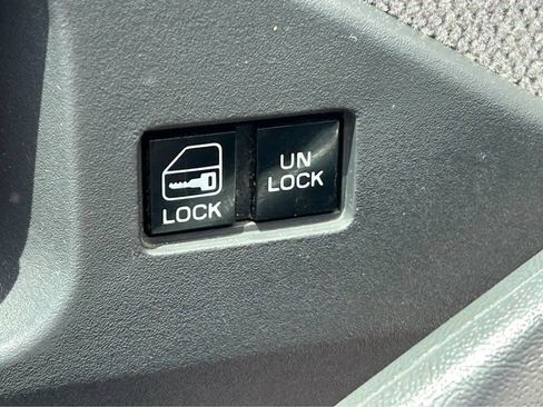 Used 1991 Pontiac Firebird Coupe RWD image 13