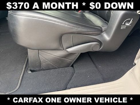 Used 2023 Chrysler Pacifica Touring-L image 27