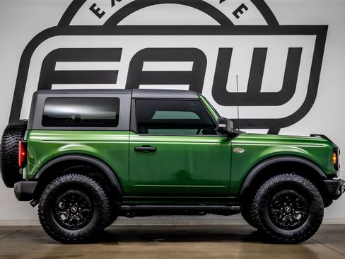 Used 2024 Ford Bronco Wildtrak AWD/4WD image 9