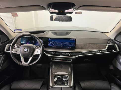 Certified 2023 BMW X7 xDrive40i w/ Premium Package image 16