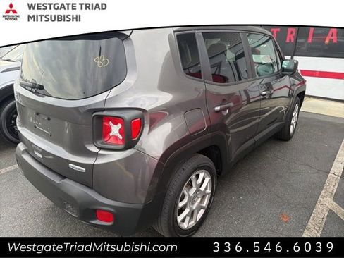Used 2019 Jeep Renegade Latitude FWD image 8