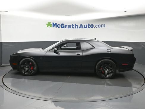 Used 2019 Dodge Challenger SRT Hellcat Redeye RWD image 23