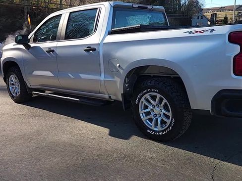 Used 2019 Chevrolet Silverado 1500 W/T w/ Trailering Package image 6