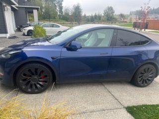 Used 2023 Tesla Model Y Performance AWD/4WD image 3
