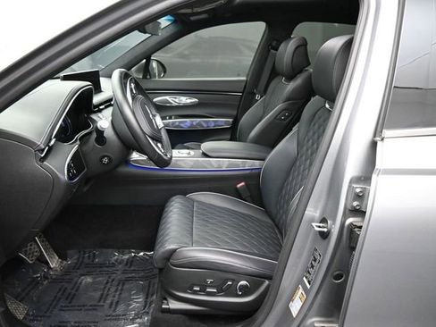 Used 2025 Genesis GV70 3.5T Sport w/ Sport Advanced Package AWD/4WD image 23