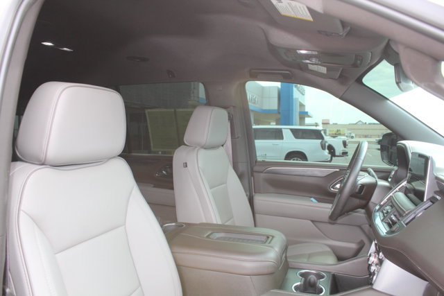 Used 2024 GMC Yukon SLT w/ SLT Luxury Package AWD/4WD image 17