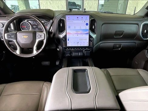 Used 2020 Chevrolet Silverado 2500 LTZ w/ Technology Package image 16