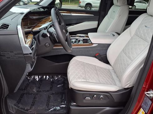 Used 2026 Cadillac Escalade Platinum Sport w/ LPO, ONYX Package AWD/4WD image 21