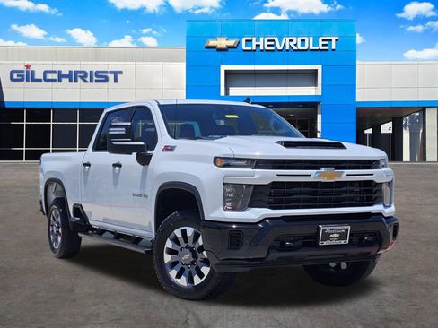 Used 2025 Chevrolet Silverado 2500 Custom w/ Custom Value Package AWD/4WD image 1