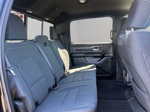 Used 2022 RAM 1500 Big Horn AWD/4WD image 36