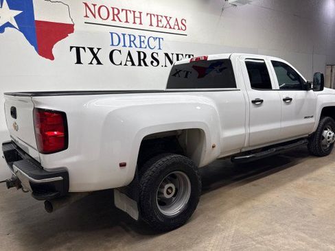 Used 2018 Chevrolet Silverado 3500 W/T AWD/4WD image 5