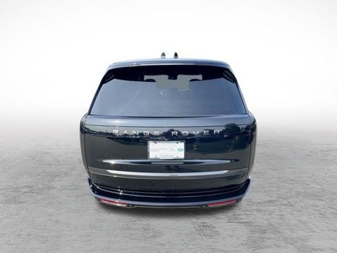 Used 2025 Land Rover Range Rover SE AWD/4WD image 6