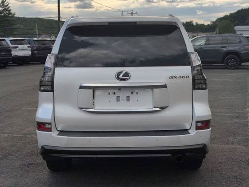 Used 2023 Lexus GX 460 Luxury w/ Sport Design Package AWD/4WD image 7