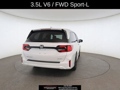 Used 2025 Honda Odyssey Sport-L image 16