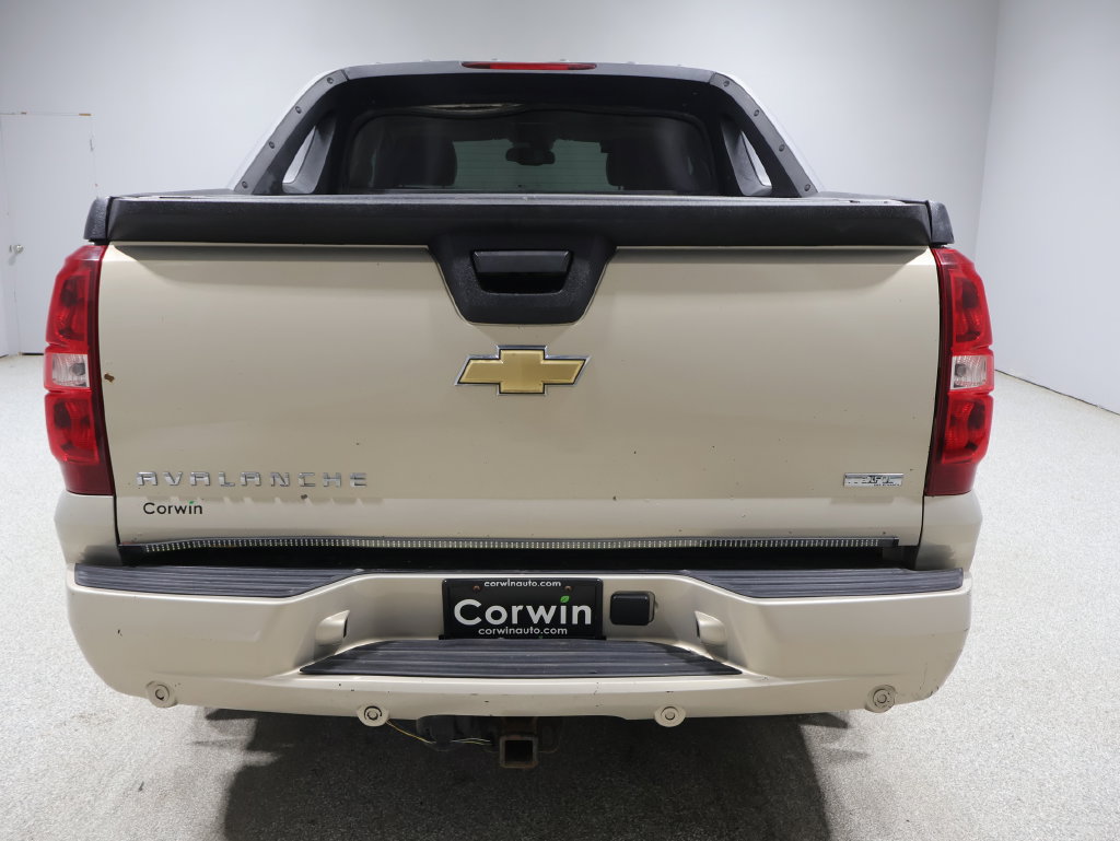 Used 2007 Chevrolet Avalanche LT w/ LT Preferred Equipment Group AWD/4WD image 11