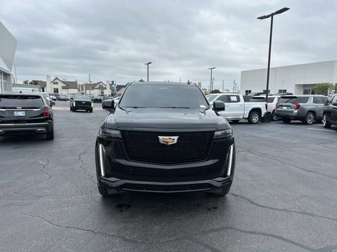 Used 2024 Cadillac Escalade ESV Sport w/ Touring Package AWD/4WD image 3