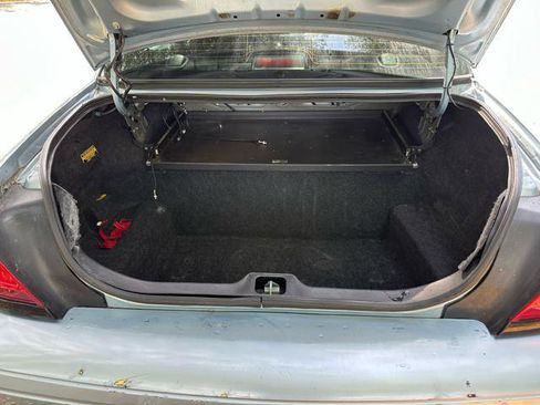 Used 2011 Ford Crown Victoria Police Interceptor image 16