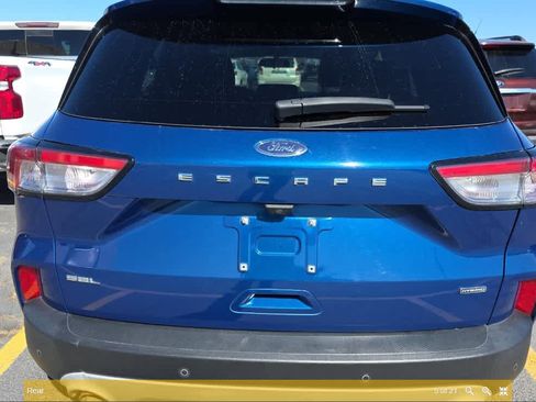 Used 2022 Ford Escape SEL w/ Technology Package image 7