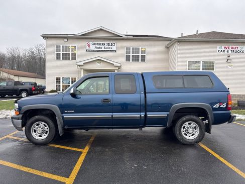 Used 2002 Chevrolet Silverado 2500 LS w/ Snow Plow Prep Pkg image 1