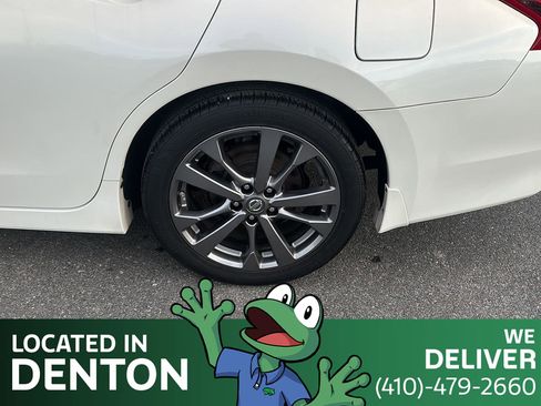 Used 2018 Nissan Altima 2.5 SR w/ SR Special Edition image 9