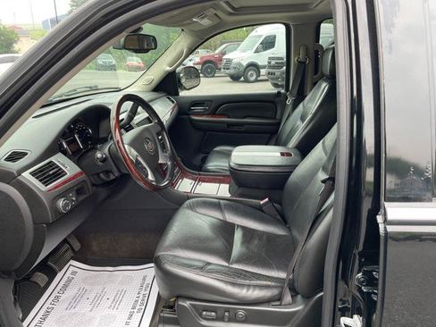 Used 2008 Cadillac Escalade AWD image 15